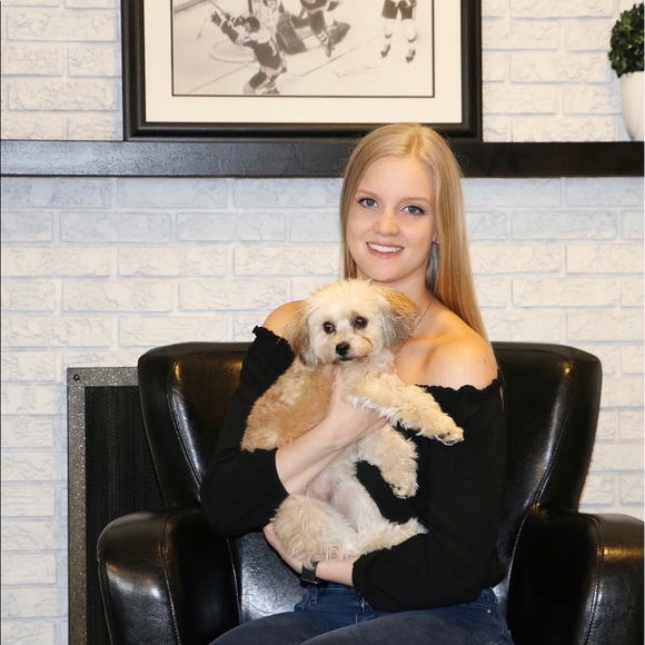 Meet your Posher, Tori - Picture 1 of 1